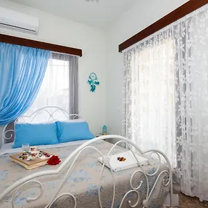 Stratos Seaside Corner Ρέθυμνο